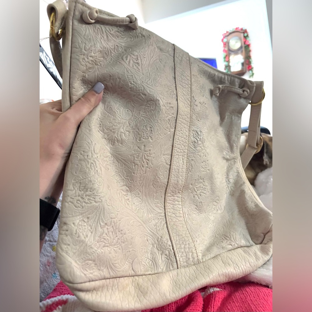 Marco Avane bag with beautiful details.